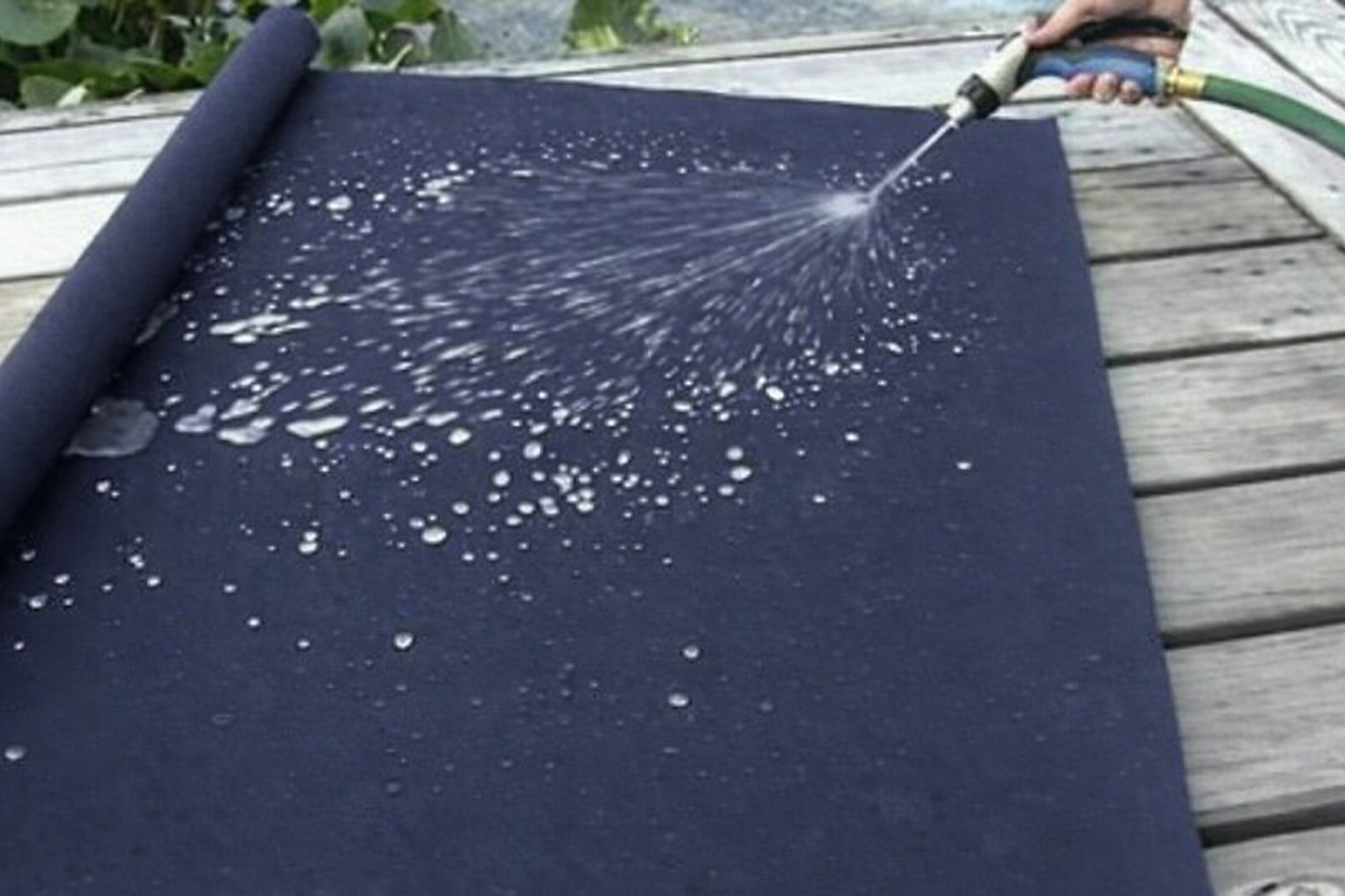 Cara Membersihkan Kain Kanopi Membran